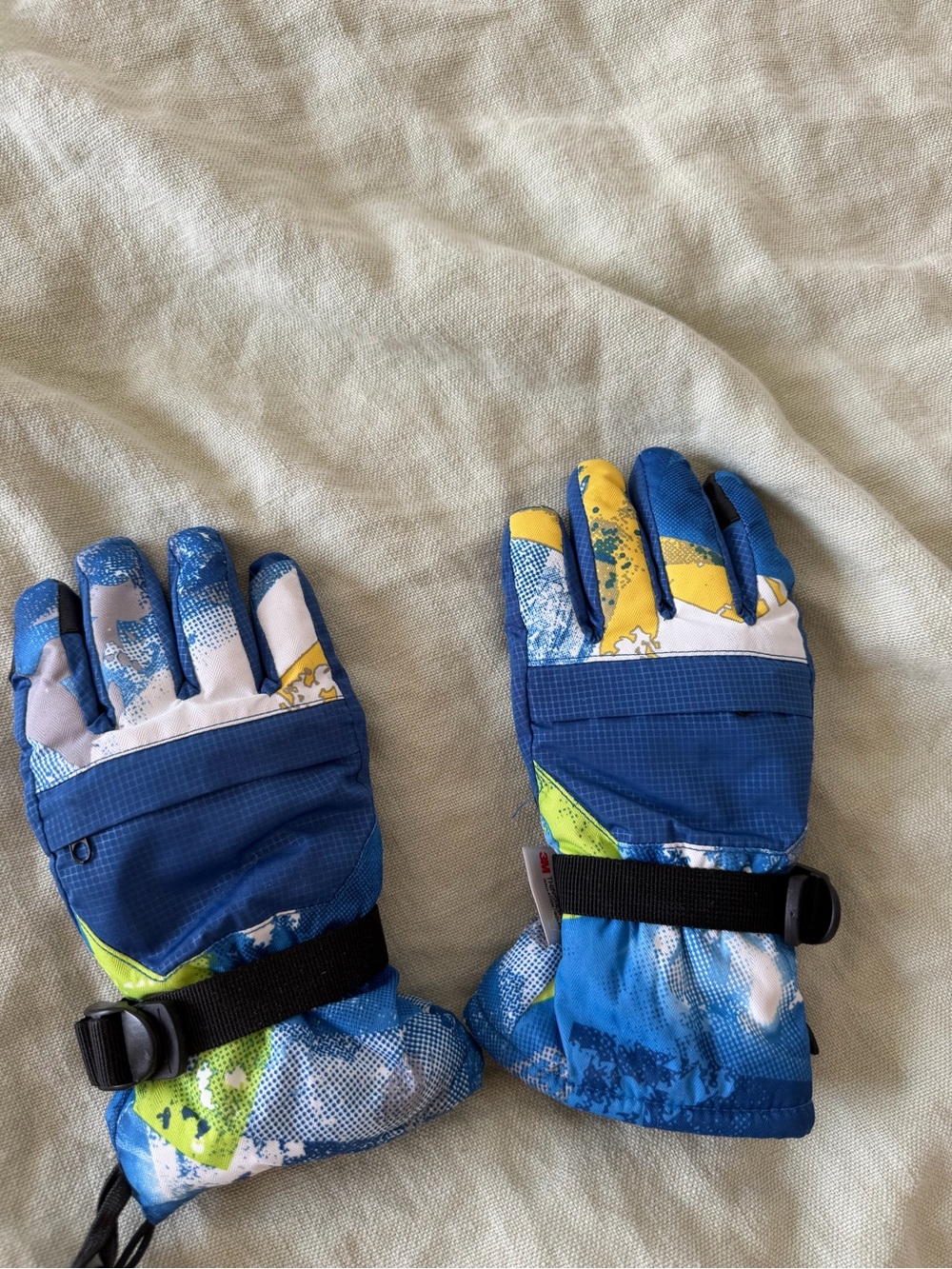 3M Thinsulate Kids Blue Ski Mittens with Yellow & Lime Accents